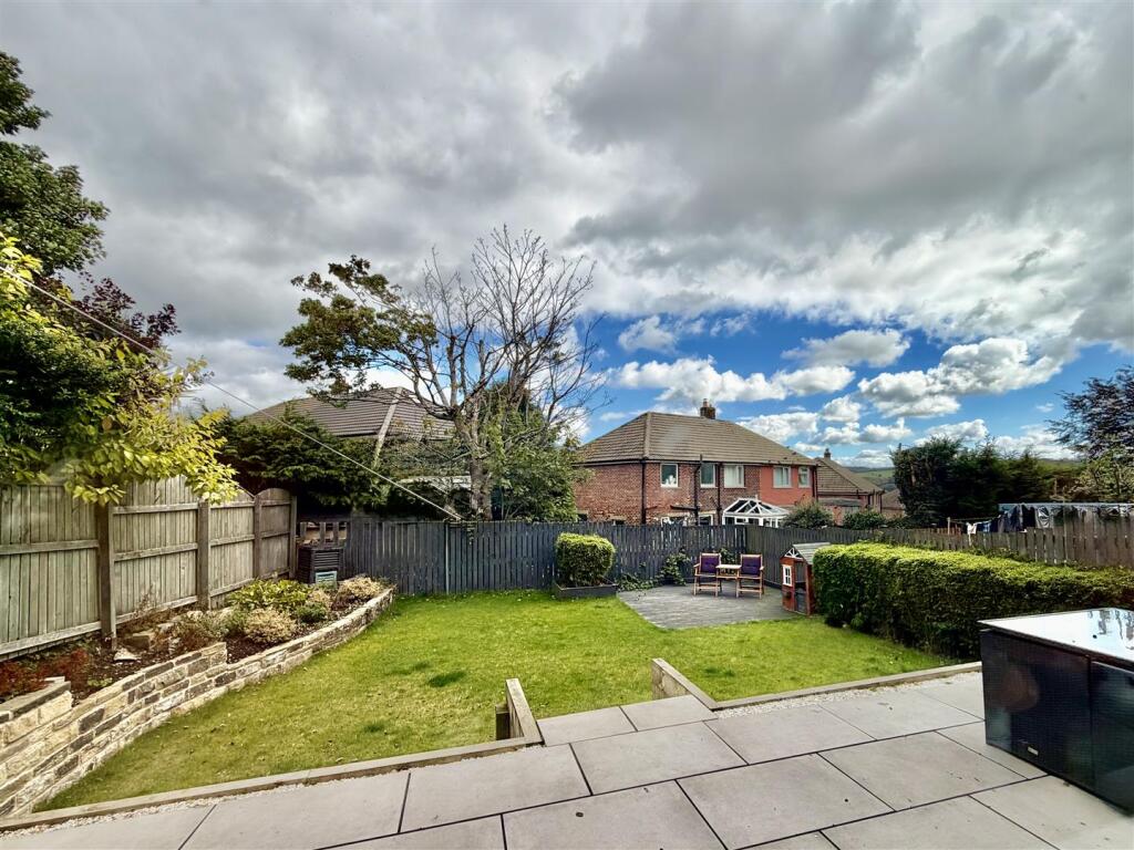 House in Holmfirth, Helme, Meltham - View 3