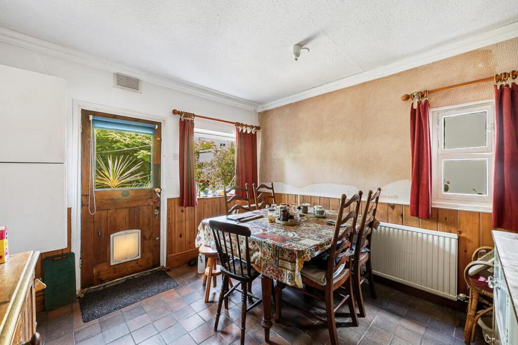House in London - View 5
