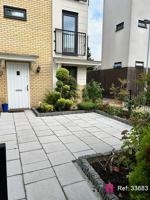 Main image of property: Circus Drive, Cambridge