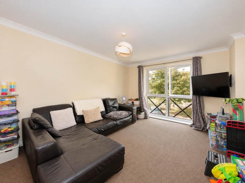 Apartment in Ipswich, Suffolk - View 5