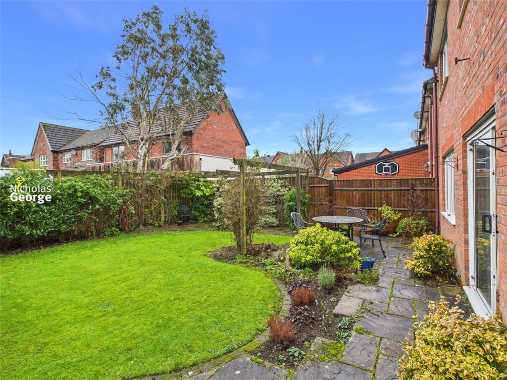 Additional image 5 of Foxes Meadow, Cotteridge, B30 1BQ