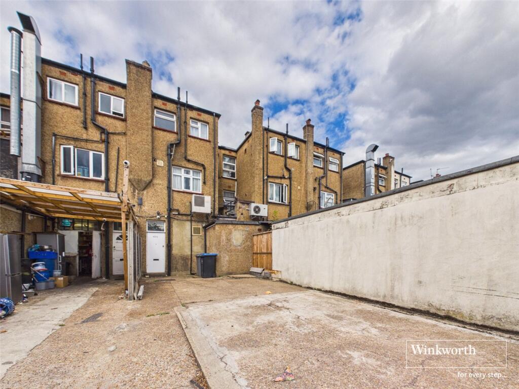 Kenton Road, Harrow, HA3 - View 3