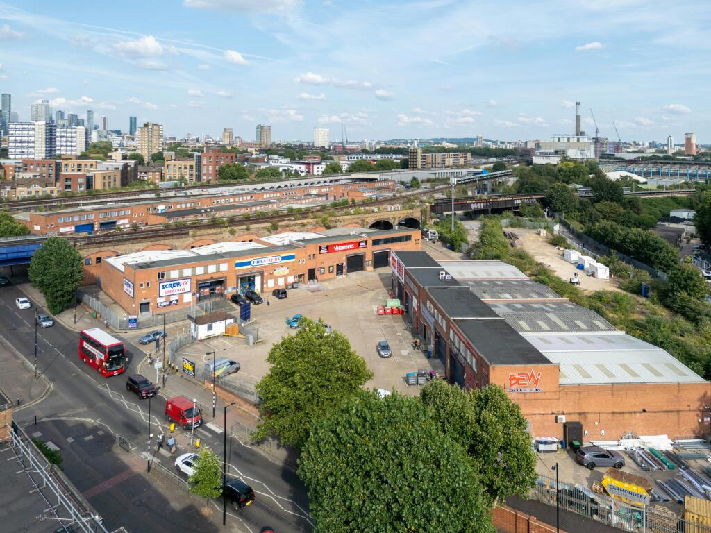 Bermondsey 27 AIR July 20258.jpg