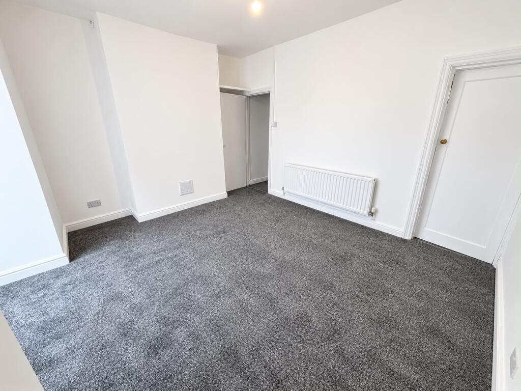 House in Hull - View 4