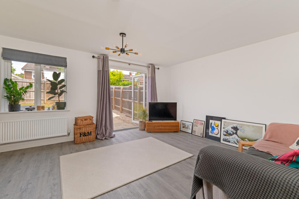 Isthmian Close, Bishop's Stortford, Hertfordshire, CM23 photo 2