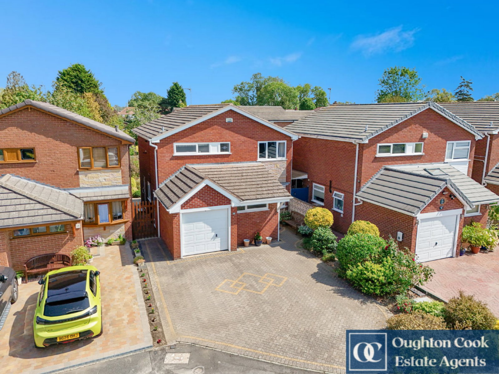 Main image of property: Claremont Close, Bulkington, CV12 9RP