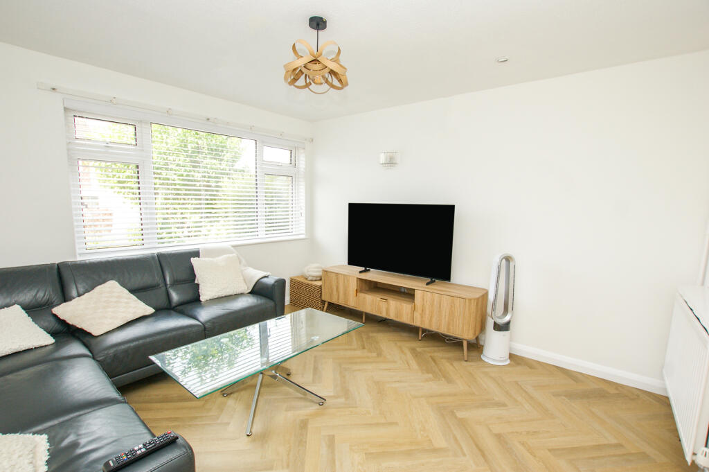 Canons Close, Southdown, Bath, Bath And North East Somerset photo 4