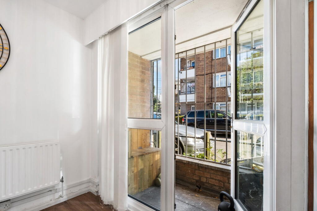 Apartment in London - More