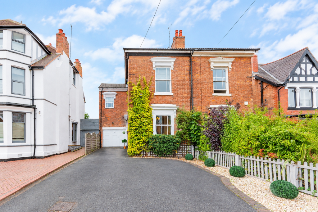 Main image of property: Western Road, Sutton Coldfield, B73 5SS