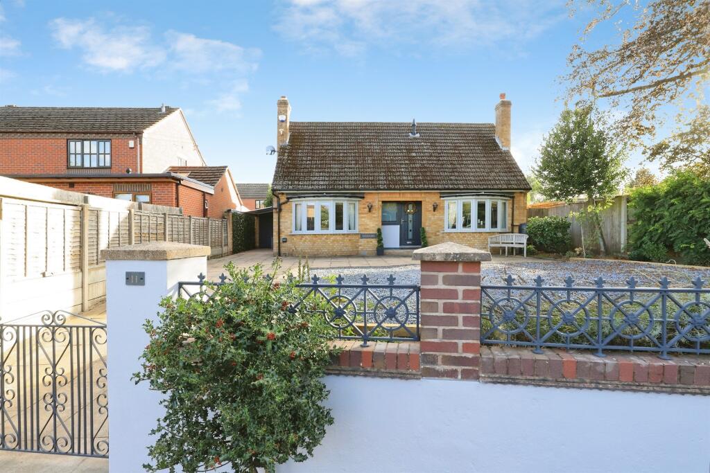 Main image of property: Tan Lane, STOURPORT-ON-SEVERN