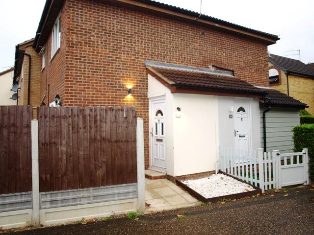 Main image of property: Burton Place, Chelmsford, Essex, CM2