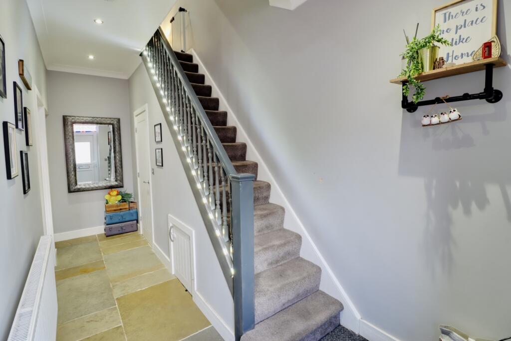 House in Bradford - View 4