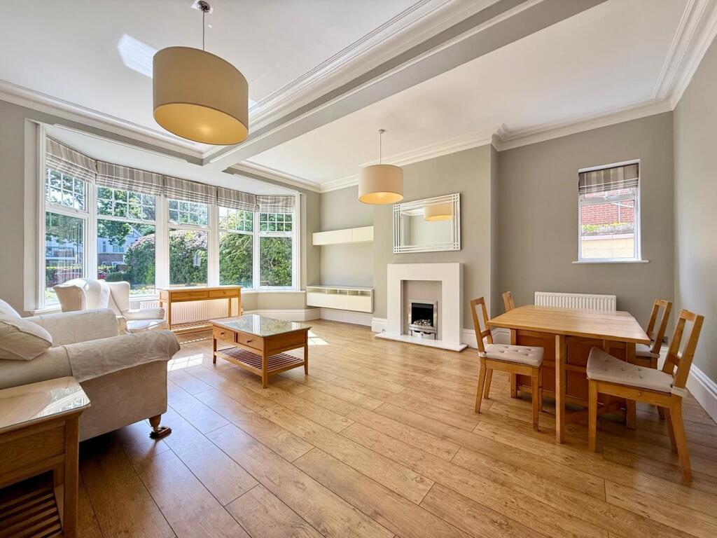 Apartment in Poole, Penn Hill - View 2