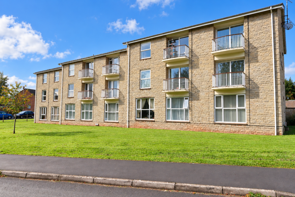 Woodbury Avenue, Wells