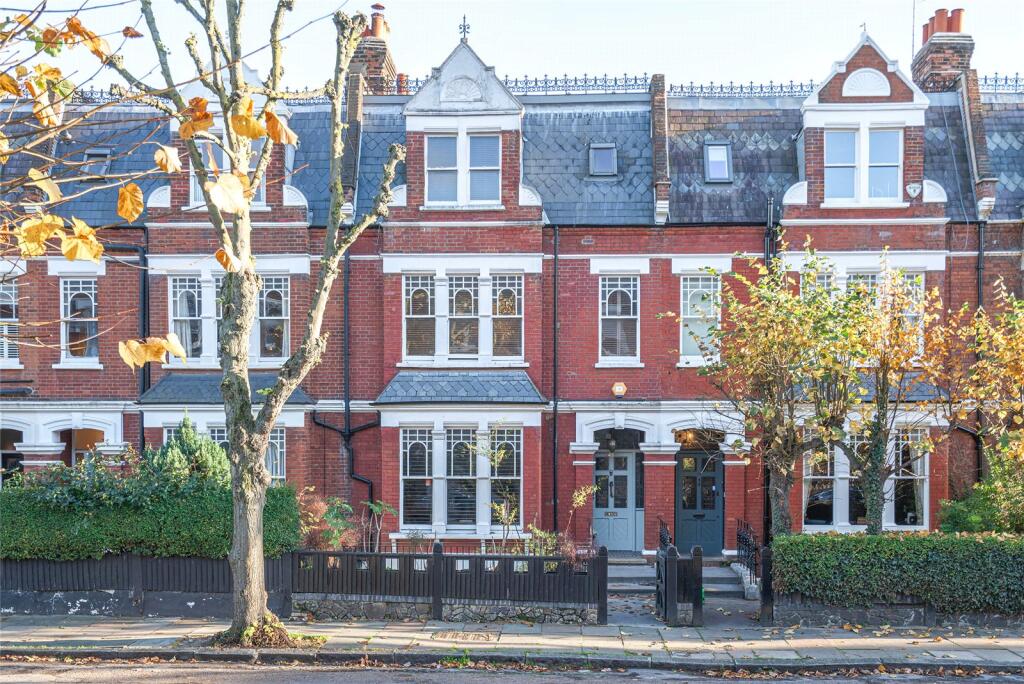 Main image of property: Whitehall Park, London, N19