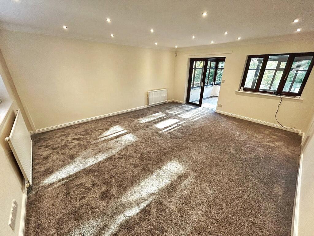 Smallshaw Fold, Ashton-under-Lyne, Greater Manchester, OL6 photo 2