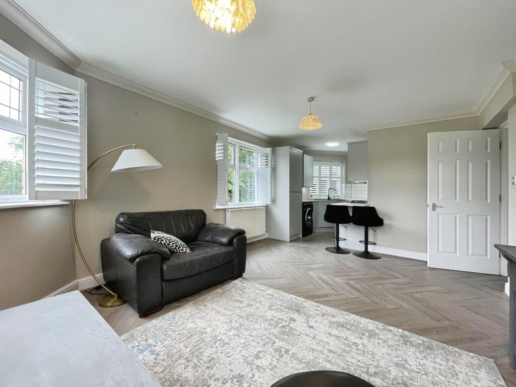 The Strone, Apperley Bridge, Bradford photo 3