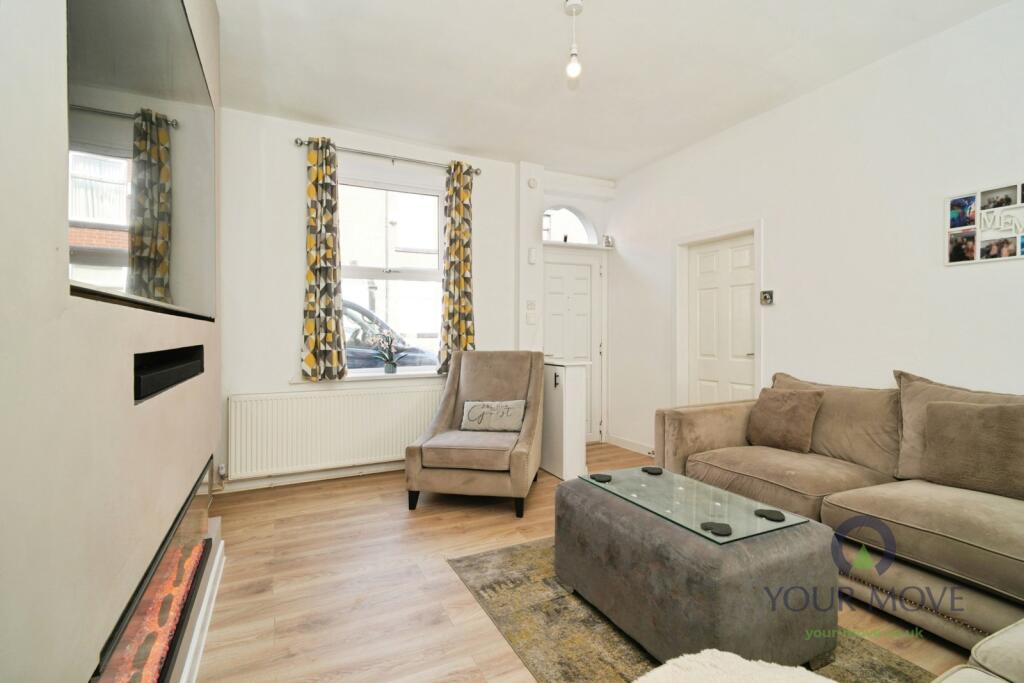 House in Oldham, Derker - View 3