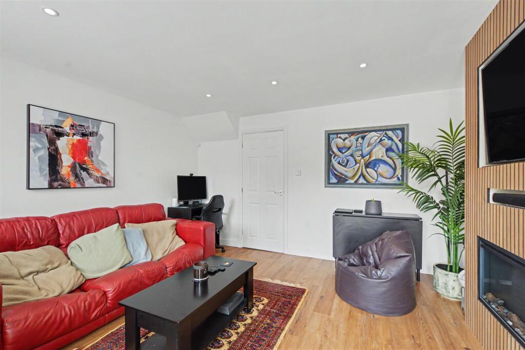 House in Nottingham, Long Eaton - View 4