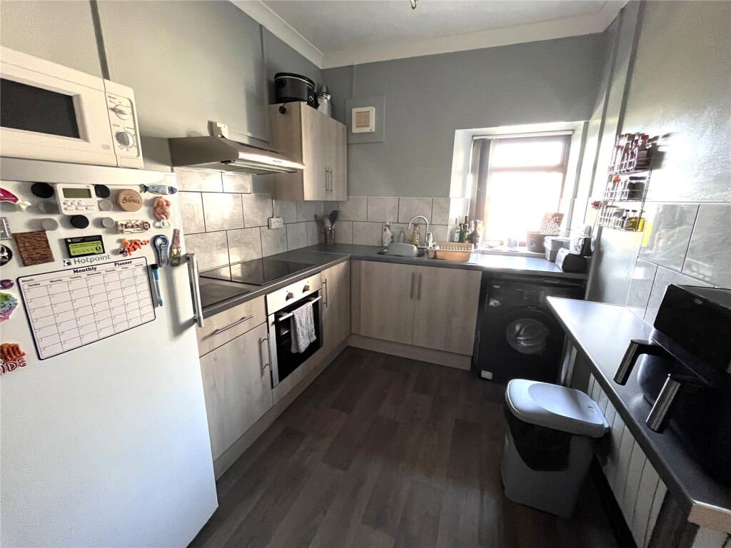 Bush Street, Pembroke Dock, Pembrokeshire, SA72 photo 2