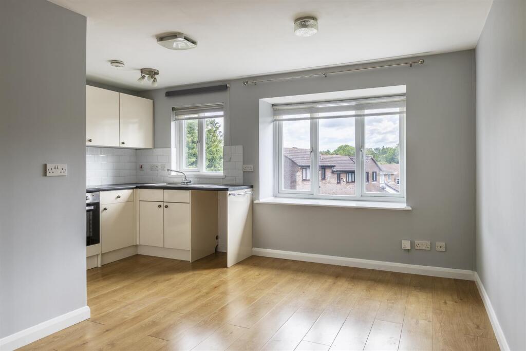 Apartment in Swale, Faversham - View 3