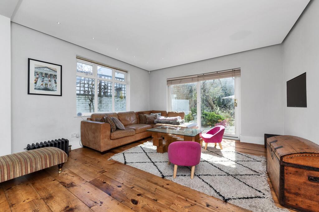 House in West Suffolk, Newmarket - View 3