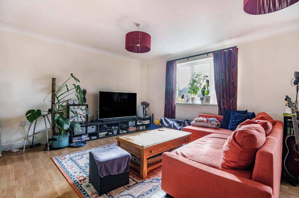 Apartment in Guildford - View 2
