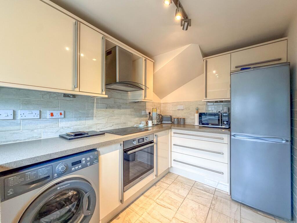 House in Nuneaton and Bedworth, Collycroft - View 3