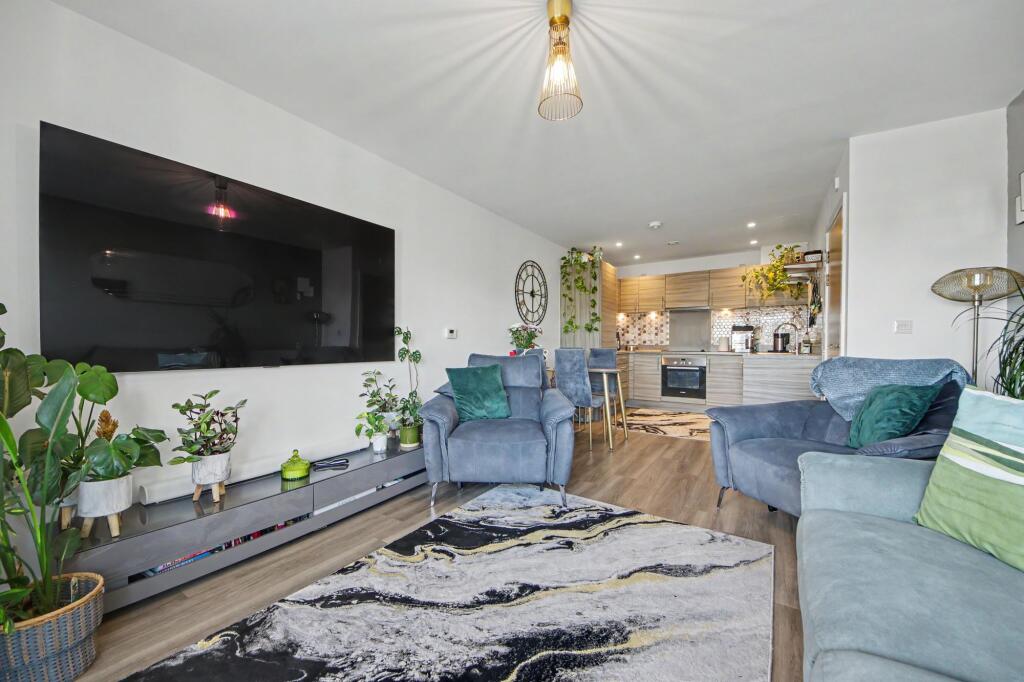 Apartment in Southampton - View 5