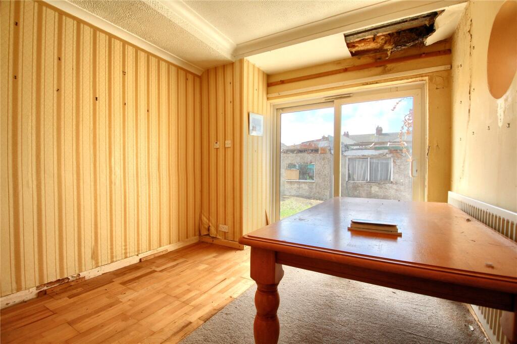 Pinewood Road, Eaglescliffe photo 4