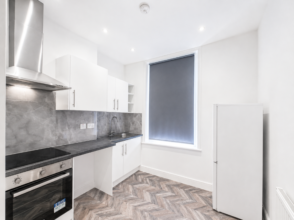 Main image of property: Hendon Lane, London, N3