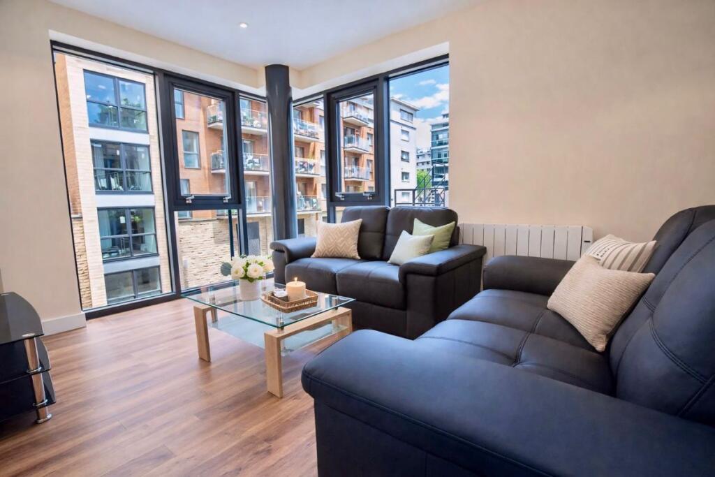 Apartment in Sheffield - More