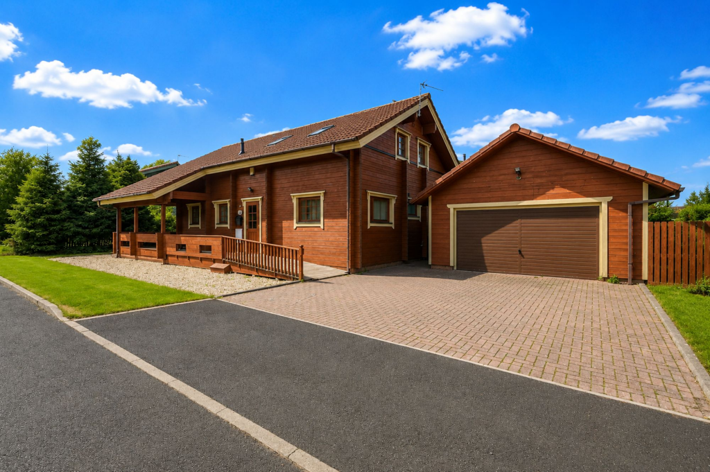 House in Newcastle upon Tyne - View 3
