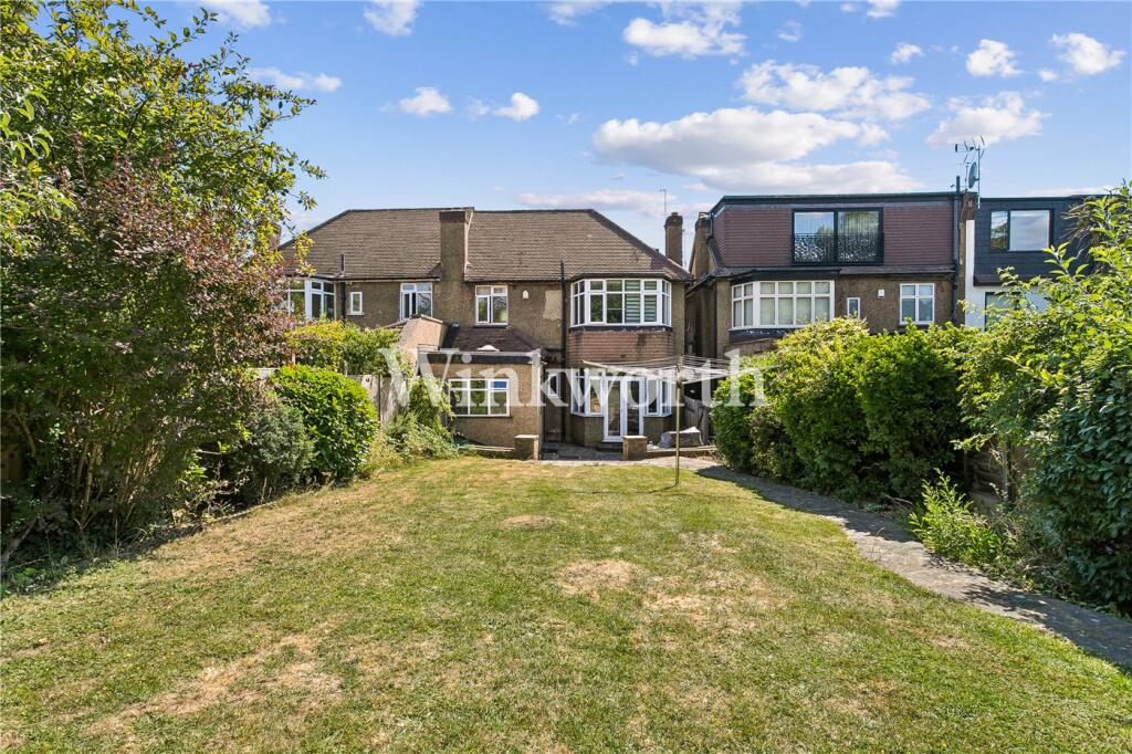 Morton Way, London, N14 photo 3