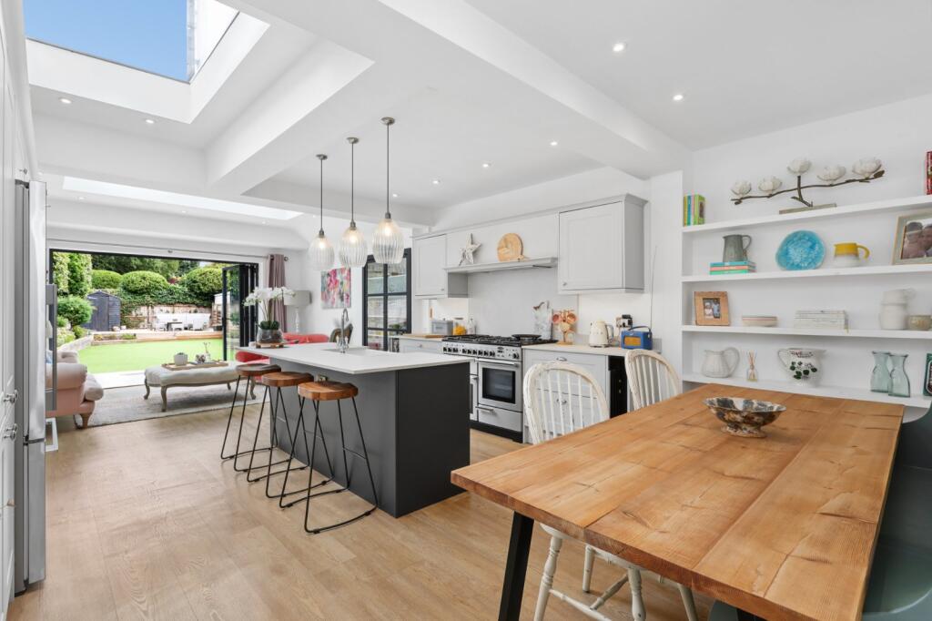 House in Kingston upon Thames - View 3