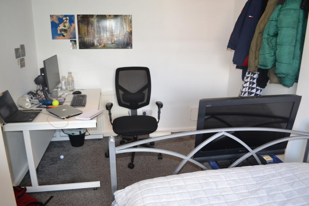 4 bedroom terraced house for rent