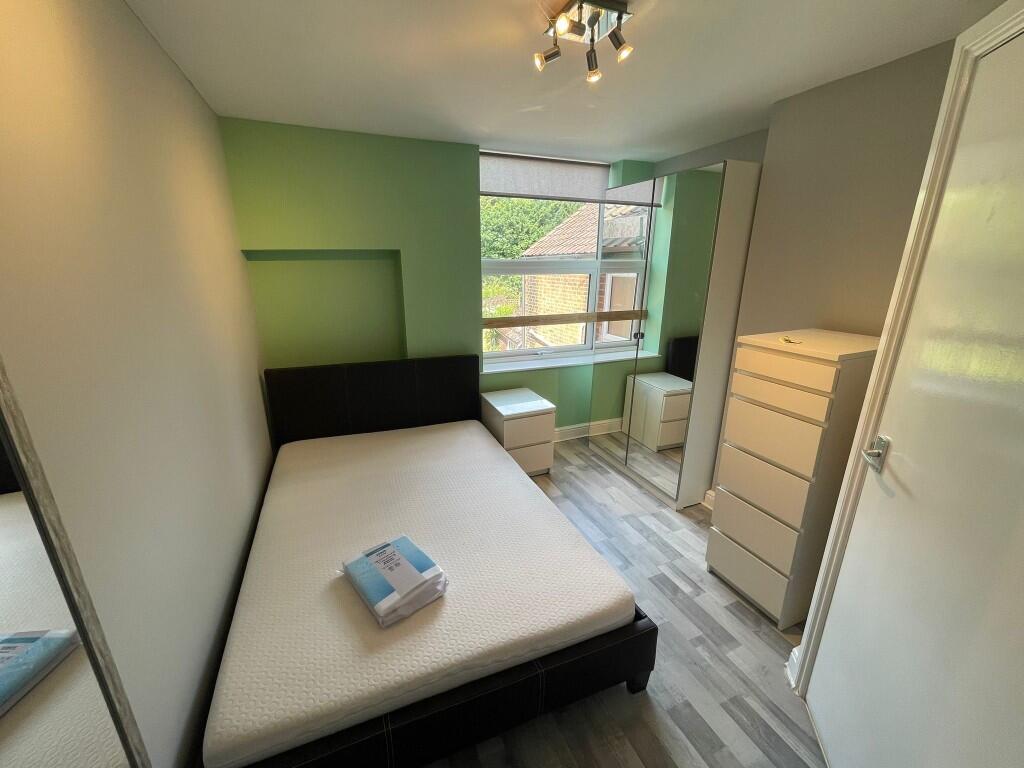 Main image of property: 3B Bolton Lane, Ipswich, Suffolk, IP4