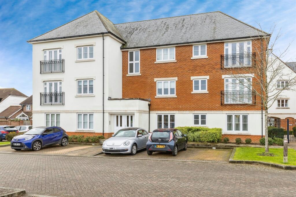Main image of property: Scholars Walk, Horsham