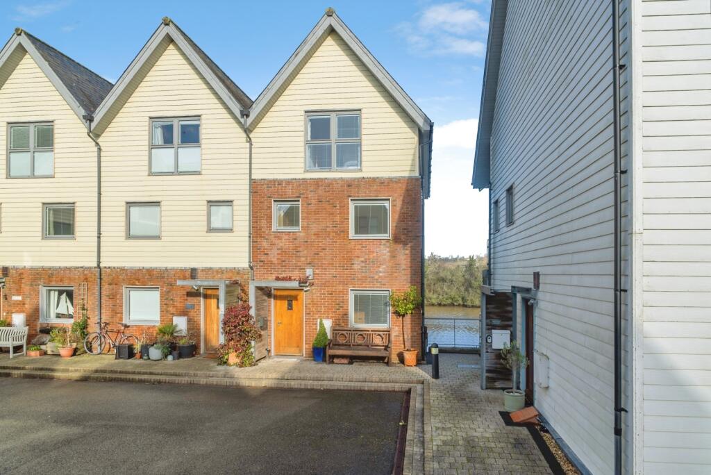 Main image of property: Heron Square, Newport, Isle of Wight