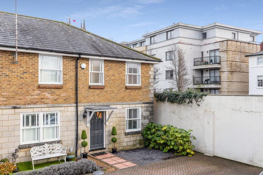 Main image of property: Clarence Row, Tunbridge Wells, TN1