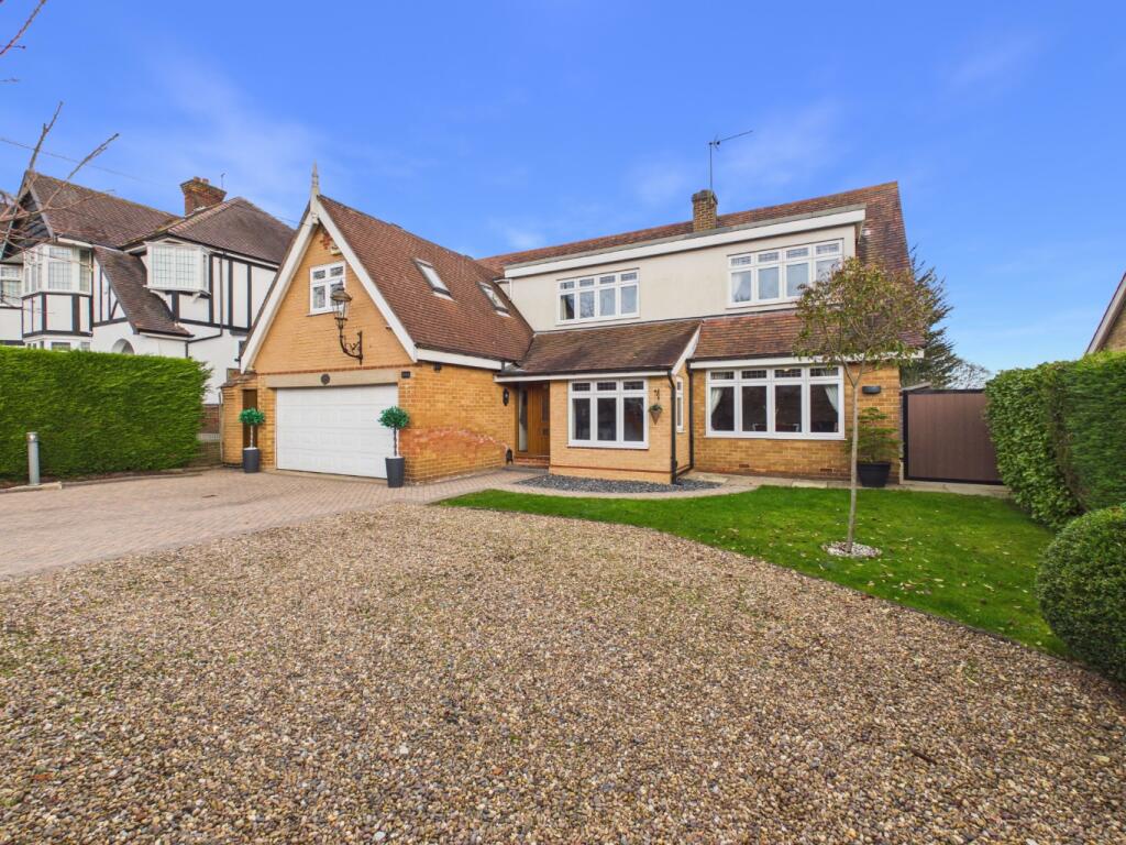 Main image of property: The Fairway, West Ella, Hull, East Riding of Yorkshire, HU10 7SB