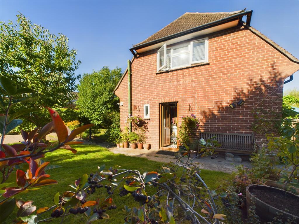 Main image of property: Clarence Way, Calcot, Reading, RG31