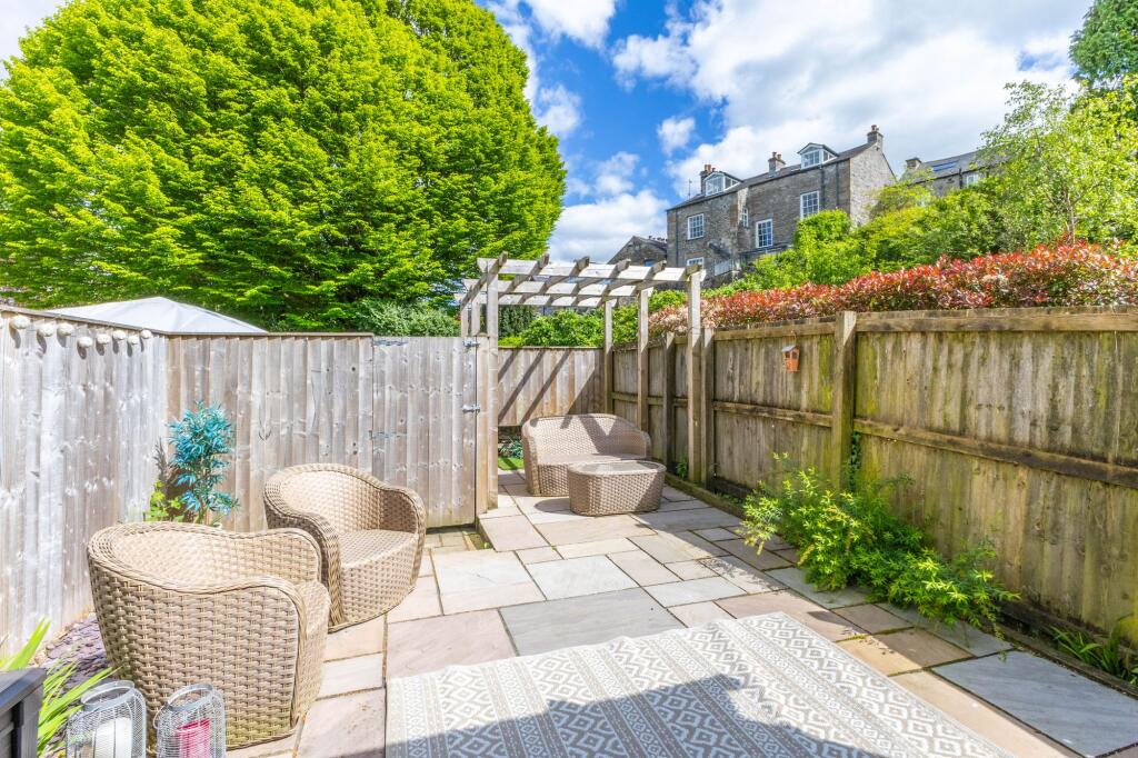 House in Lancaster - View 2