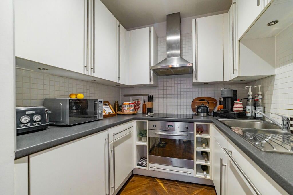 Apartment in Manchester, Greater Manchester - View 5