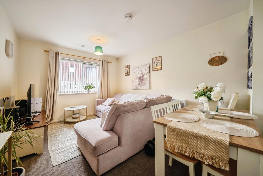 Apartment in Warrington - View 2
