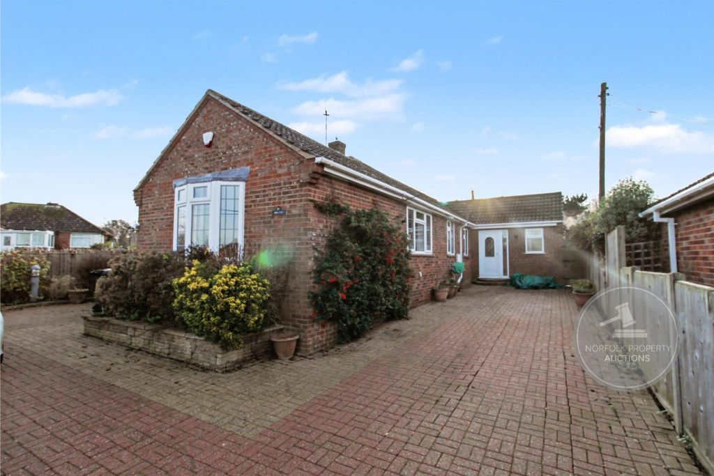 3-bed detached on Collingwood Close, Heacham, King's Lynn, Norfolk, PE31 7LD, £250,000