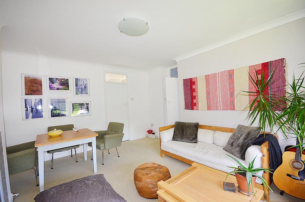 Main image of property: Colney Hatch Lane, Muswell Hill, London, N10