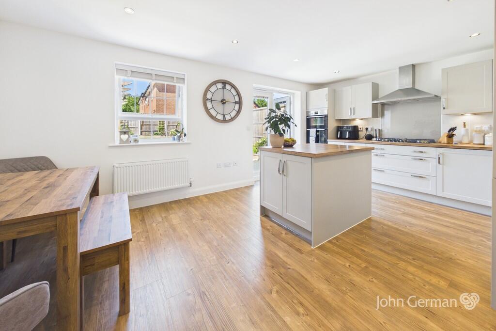 House in Stoke-on-Trent - View 5