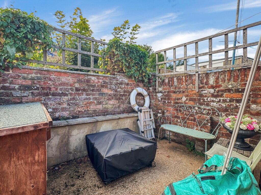 House in Cowes, Isle of Wight - View 5