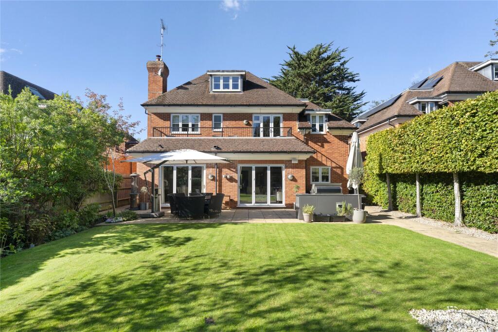 Main image of property: Wychwood Close, Oxshott, Leatherhead, Surrey, KT22